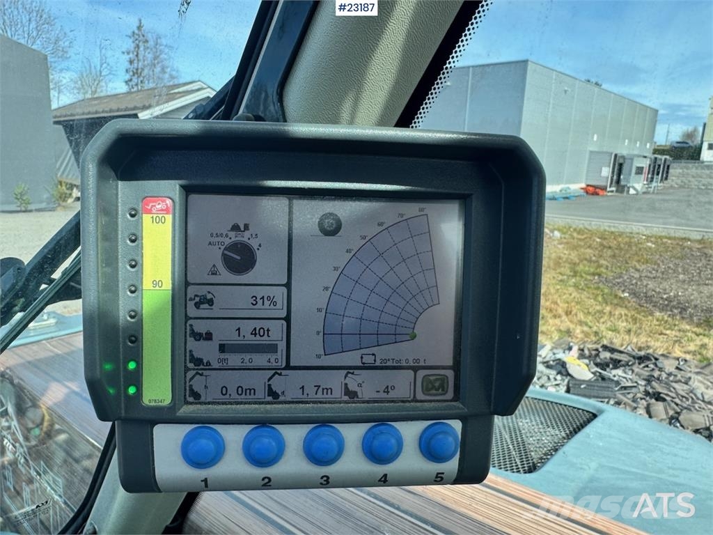 Merlo P40.17 telehandler w/ bucket – pallet forks – jib Teleskopski kolesni nakladalci