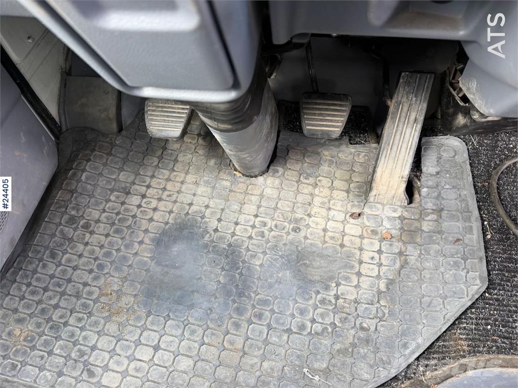Mitsubishi Fuso 7C18 platform car w/ new AdBlue pump, Winch, Platformos/ Pakrovimas iš šono