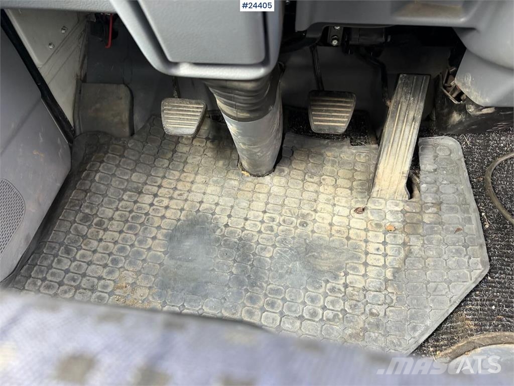 Mitsubishi Fuso 7C18 platform car w/ new AdBlue pump, Winch, Platformos/ Pakrovimas iš šono