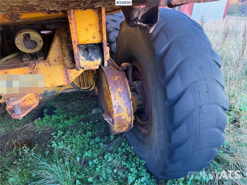 Moxy D16 B Dumper Mezei dömperek