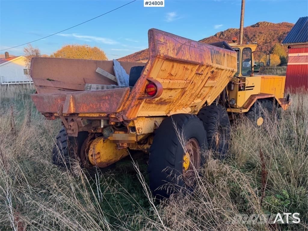 Moxy D16 B Dumper Mezei dömperek