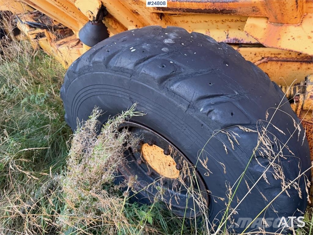 Moxy D16 B Dumper Mezei dömperek