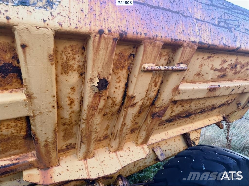 Moxy D16 B Dumper Mezei dömperek