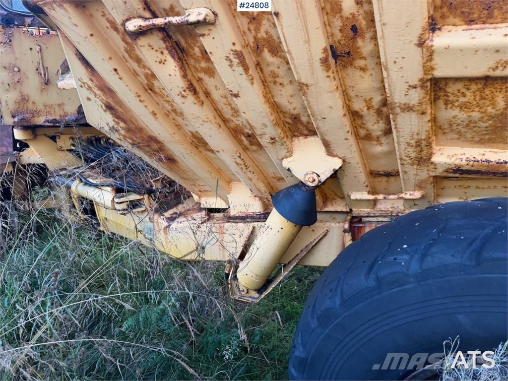 Moxy D16 B Dumper Mezei dömperek