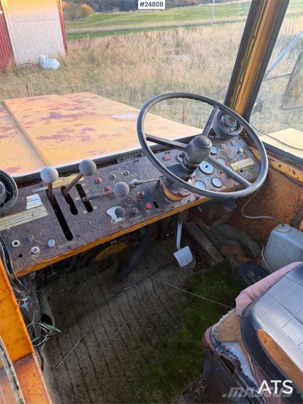 Moxy D16 B Dumper Mezei dömperek