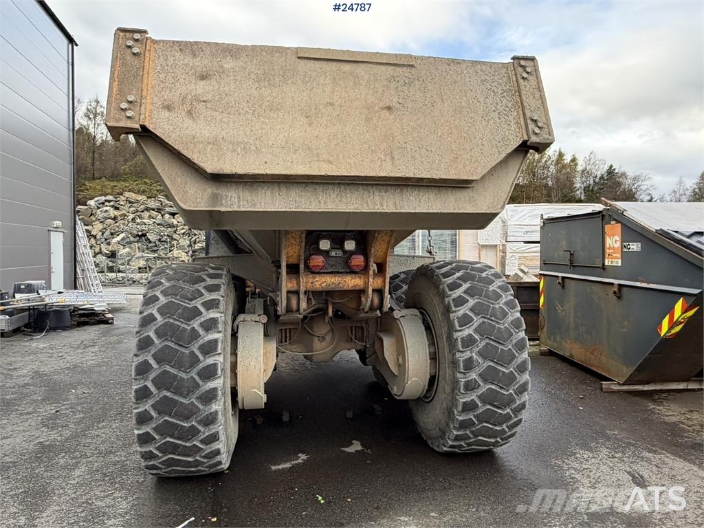 Moxy MT 26 6x6 dumper Minidumper