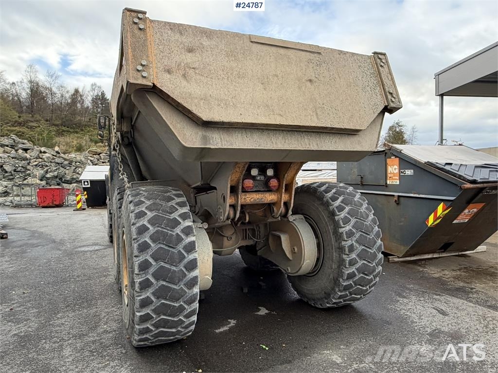 Moxy MT 26 6x6 dumper Minidumper