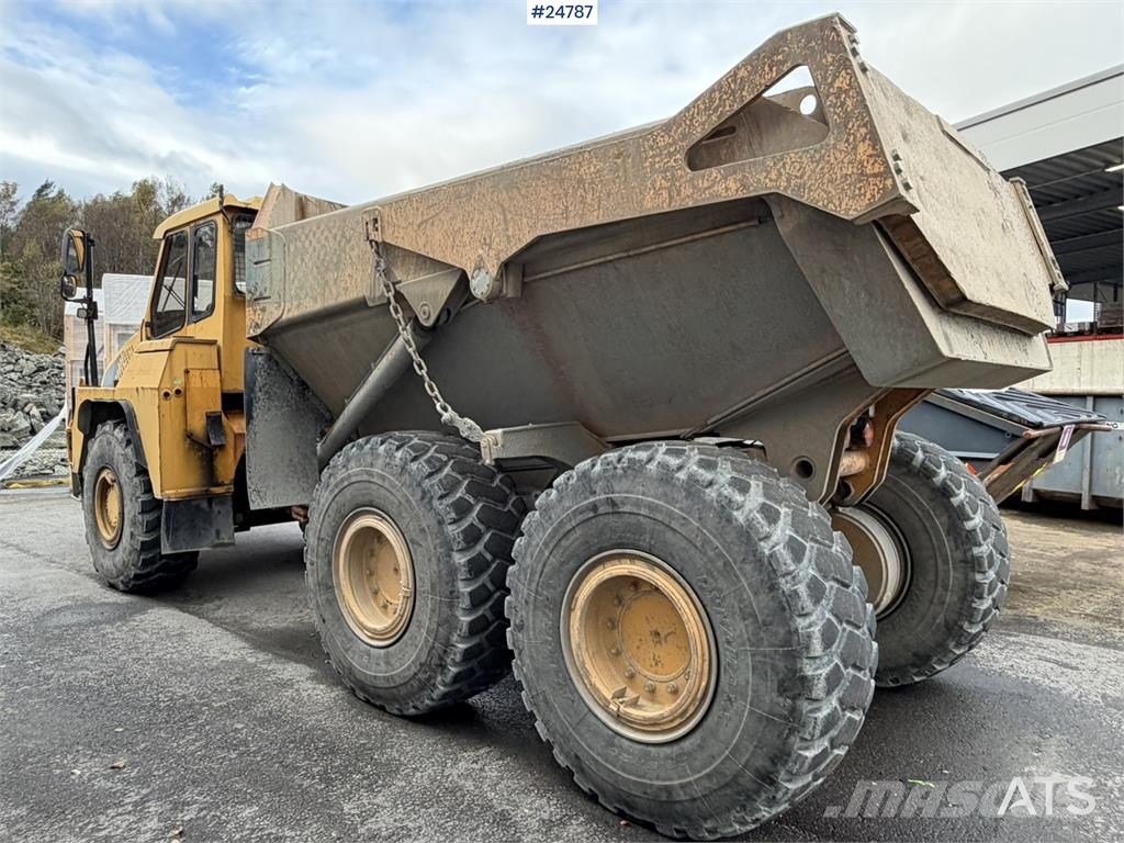 Moxy MT 26 6x6 dumper Minidumper