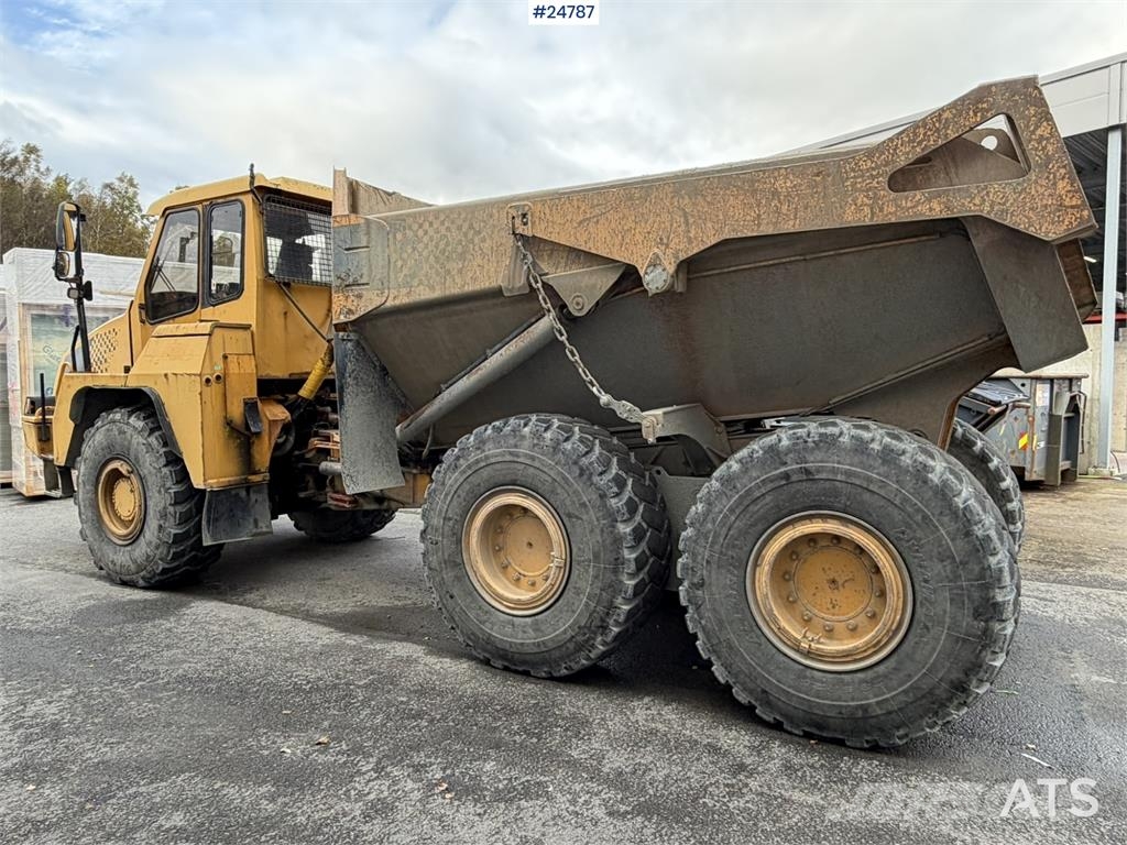 Moxy MT 26 6x6 dumper Minidumper