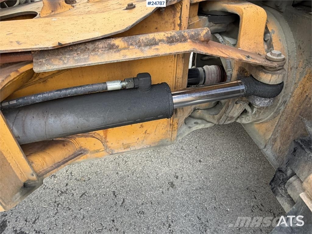 Moxy MT 26 6x6 dumper Minidumper