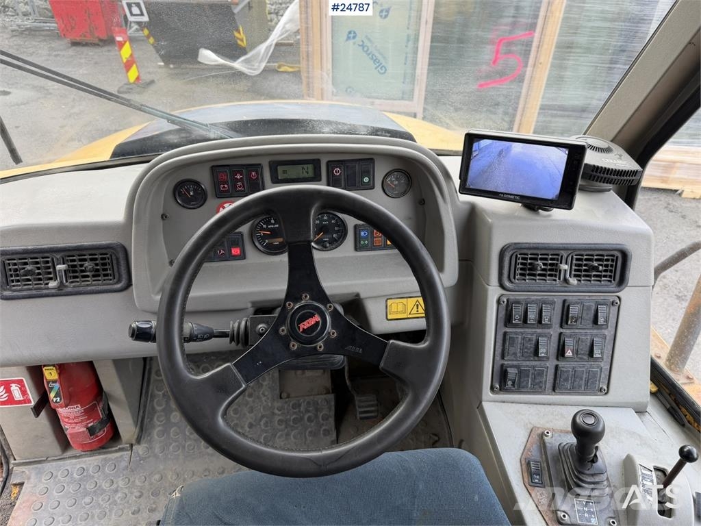 Moxy MT 26 6x6 dumper Minidumper
