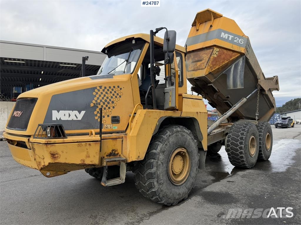 Moxy MT 26 6x6 dumper Minidumper