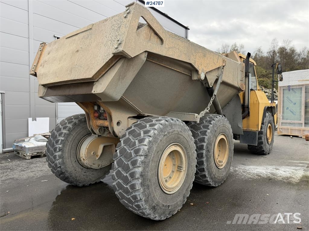 Moxy MT 26 6x6 dumper Minidumper