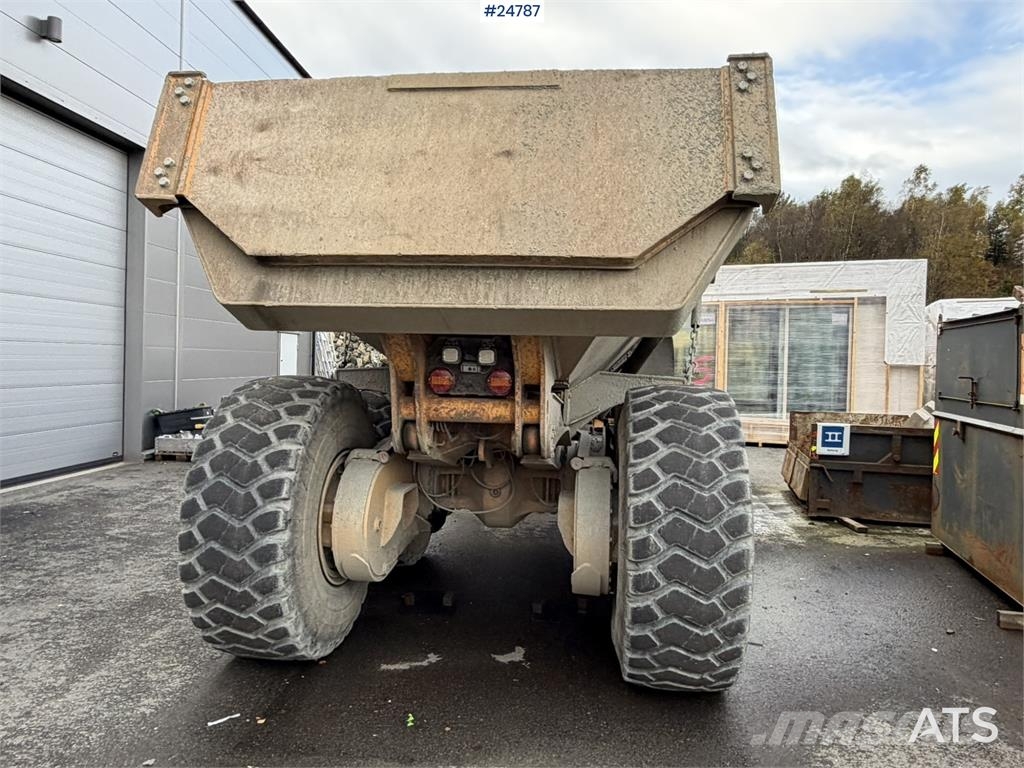 Moxy MT 26 6x6 dumper Minidumper