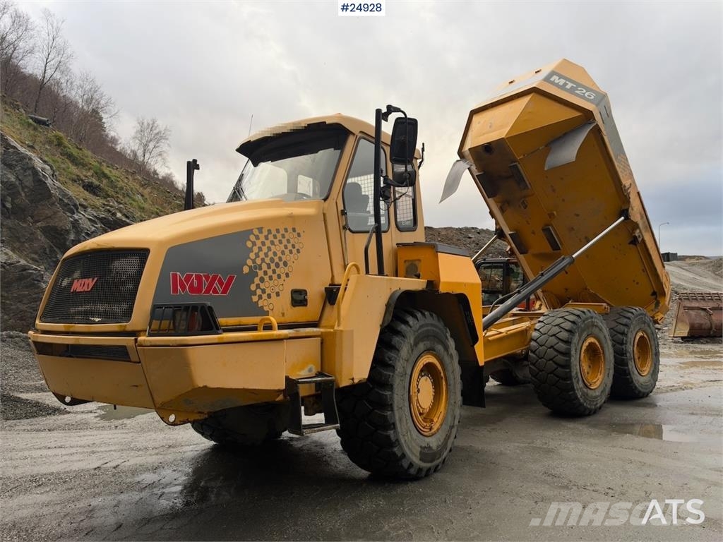 Moxy MT26 6x6 Dumper with white license plates Mezei dömperek