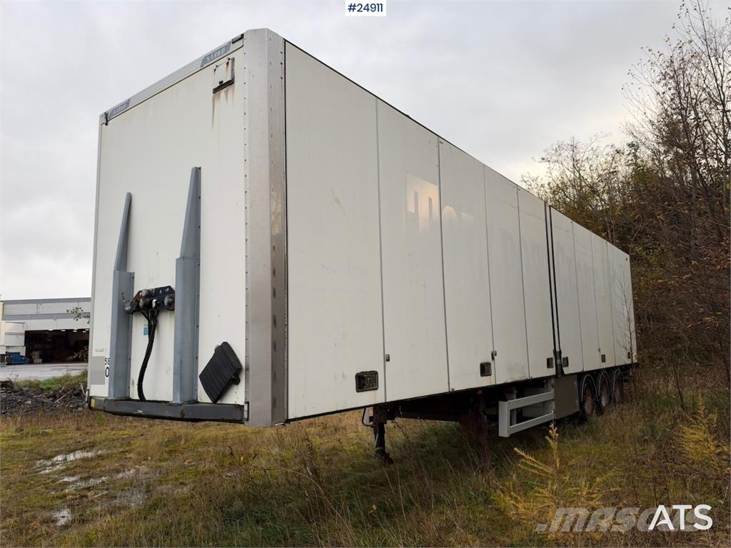 Närko Box Semi-Trailer with Full Side Opening Прицепы-фургоны