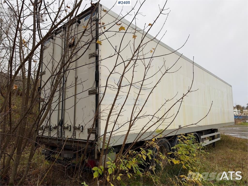 Närko Box Semi-Trailer with Full Side Opening Прицепы-фургоны