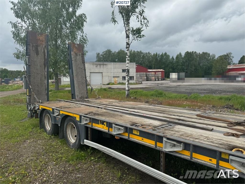 NC engineering Machine trailer w/ hydraulic driving b Otros remolques