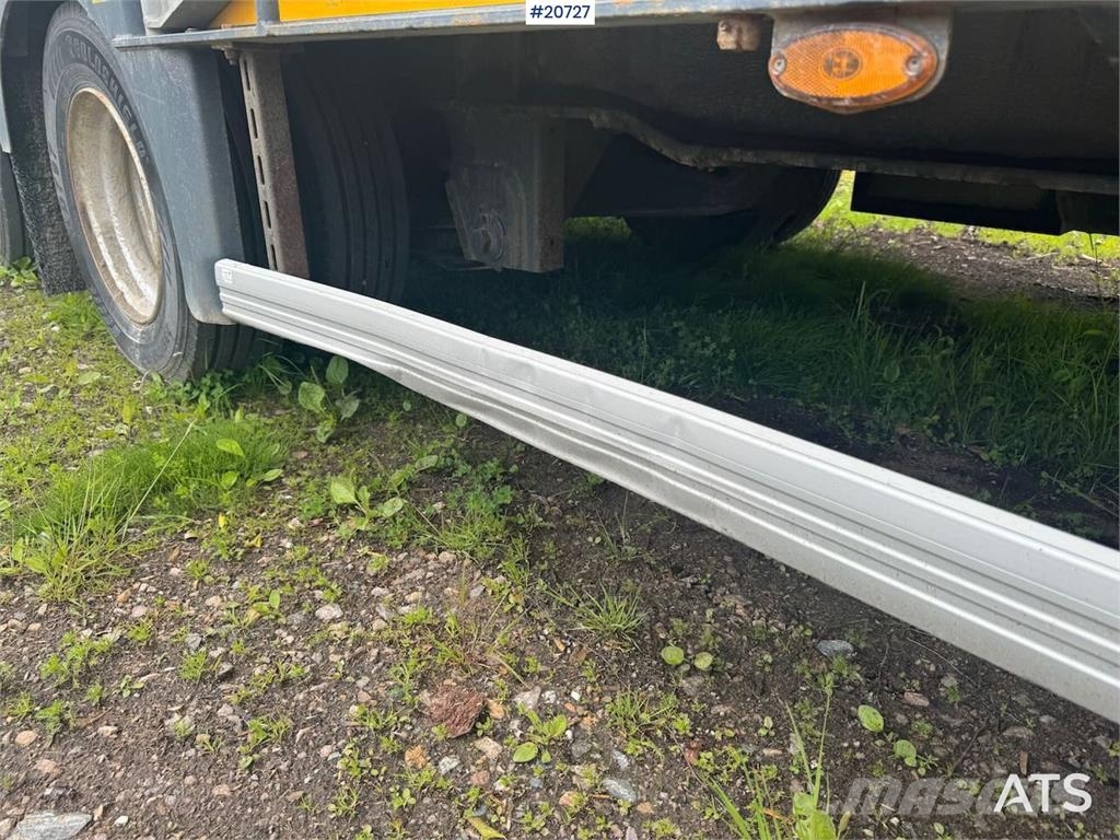 NC engineering Machine trailer w/ hydraulic driving b Otros remolques