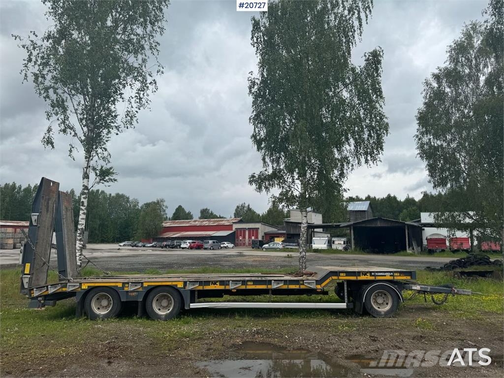 NC engineering Machine trailer w/ hydraulic driving b Otros remolques