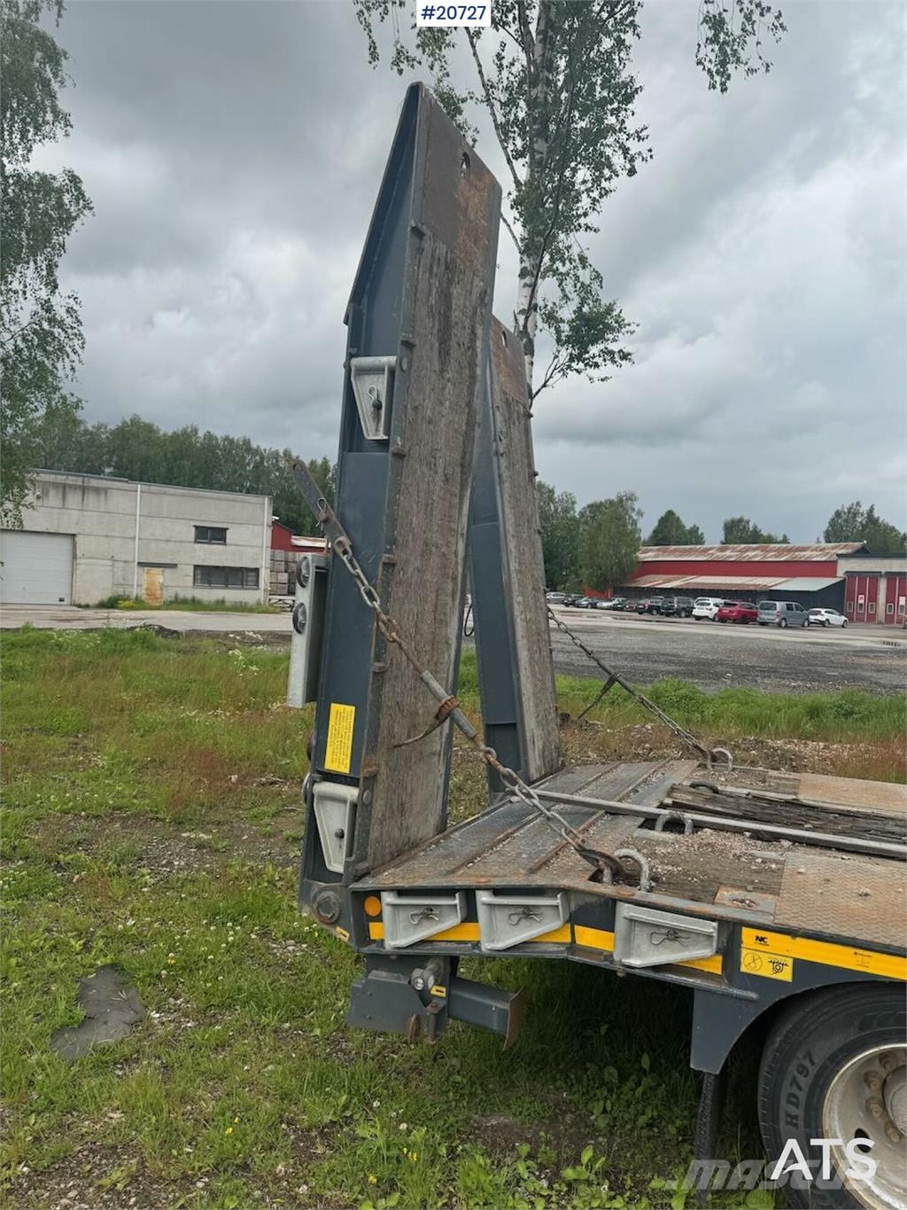NC engineering Machine trailer w/ hydraulic driving b Otros remolques