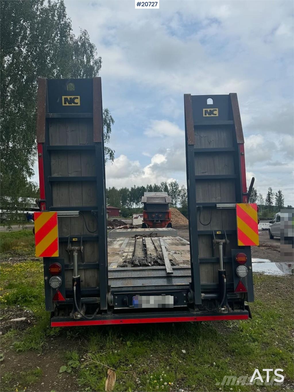 NC engineering Machine trailer w/ hydraulic driving b Otros remolques