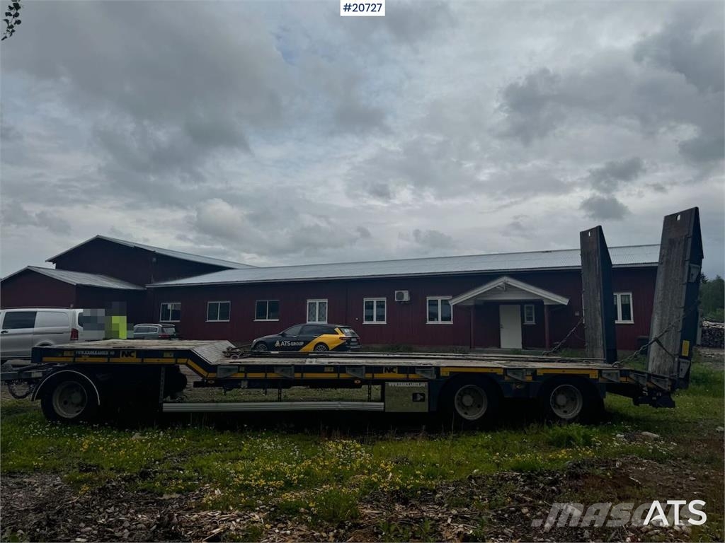 NC engineering Machine trailer w/ hydraulic driving b Otros remolques