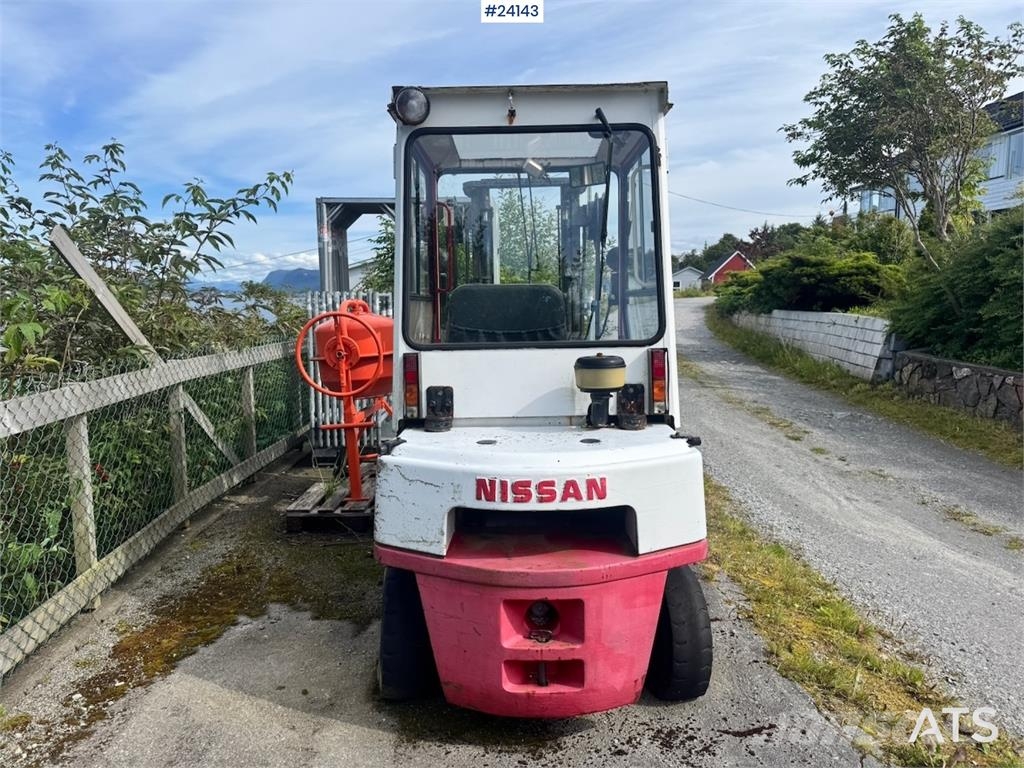 Nissan FJ02A25U Forklift Electric forklifts