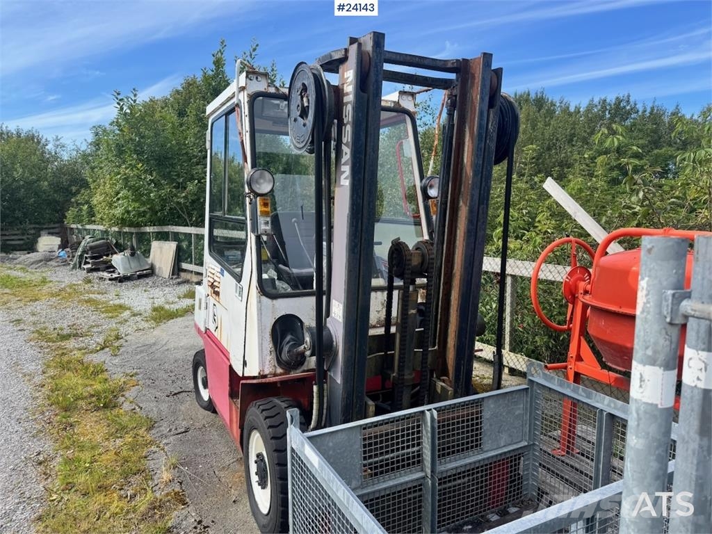 Nissan FJ02A25U Forklift Electric forklifts
