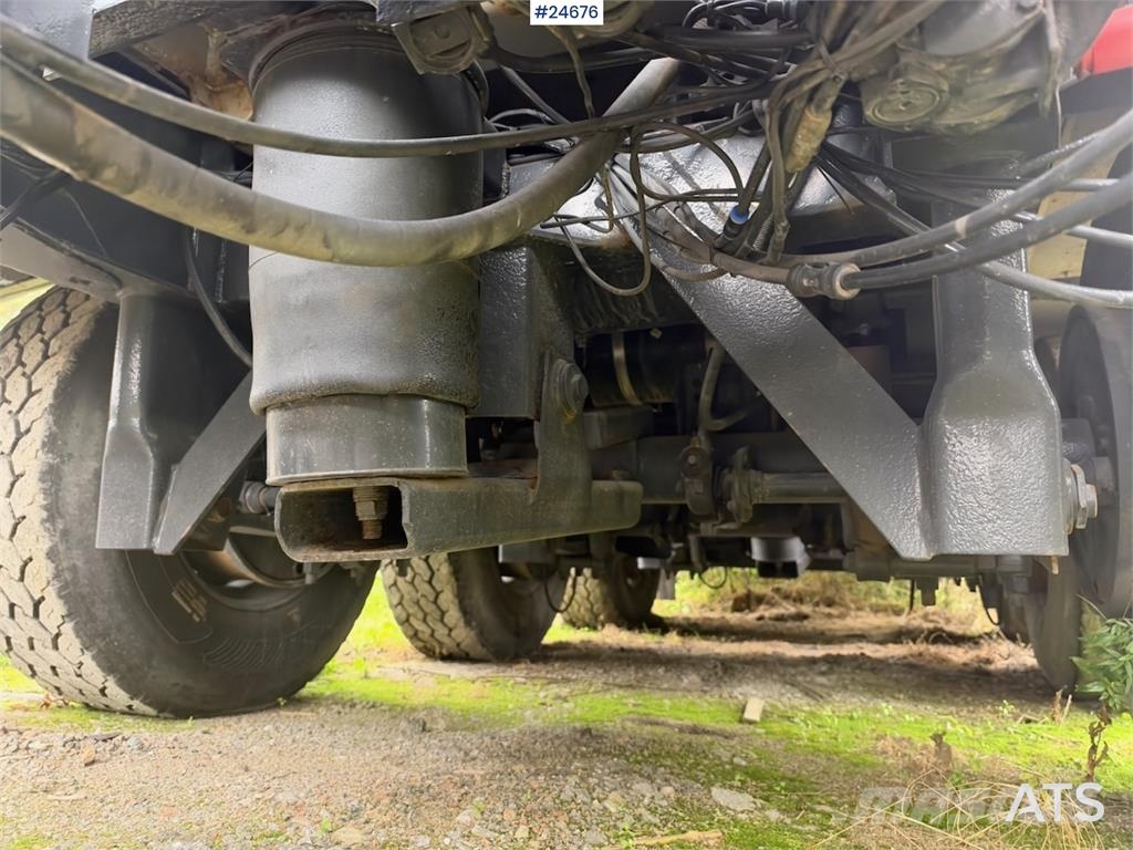  Nor-Slep Triple-Axle Trailer – Needs Repairs Andre hengere