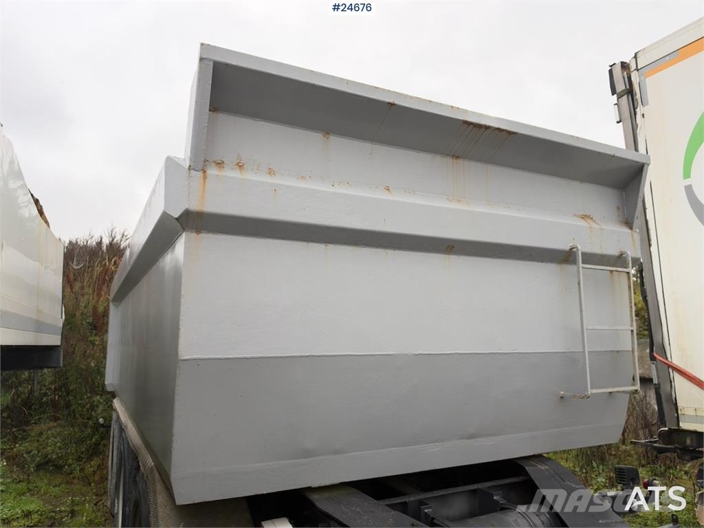  Nor-Slep Triple-Axle Trailer – Needs Repairs Andre hengere