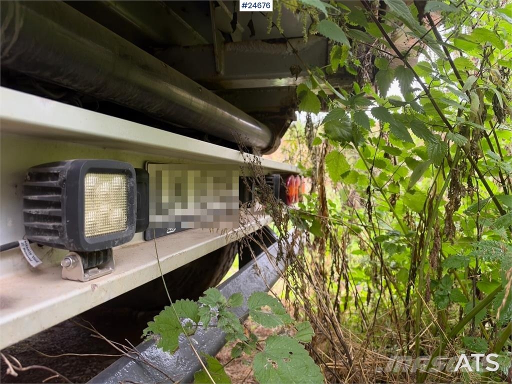  Nor-Slep Triple-Axle Trailer – Needs Repairs Andre hengere