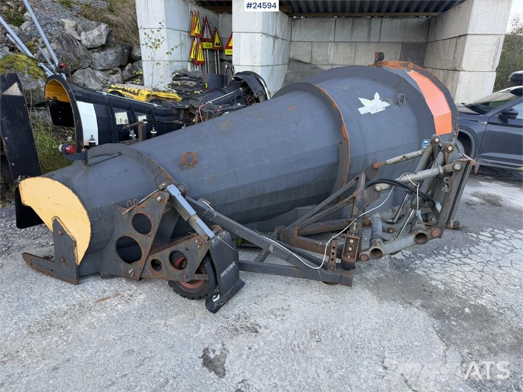 Øveraasen Dh-285U Snow Plow Blade Snøploger- og skjær