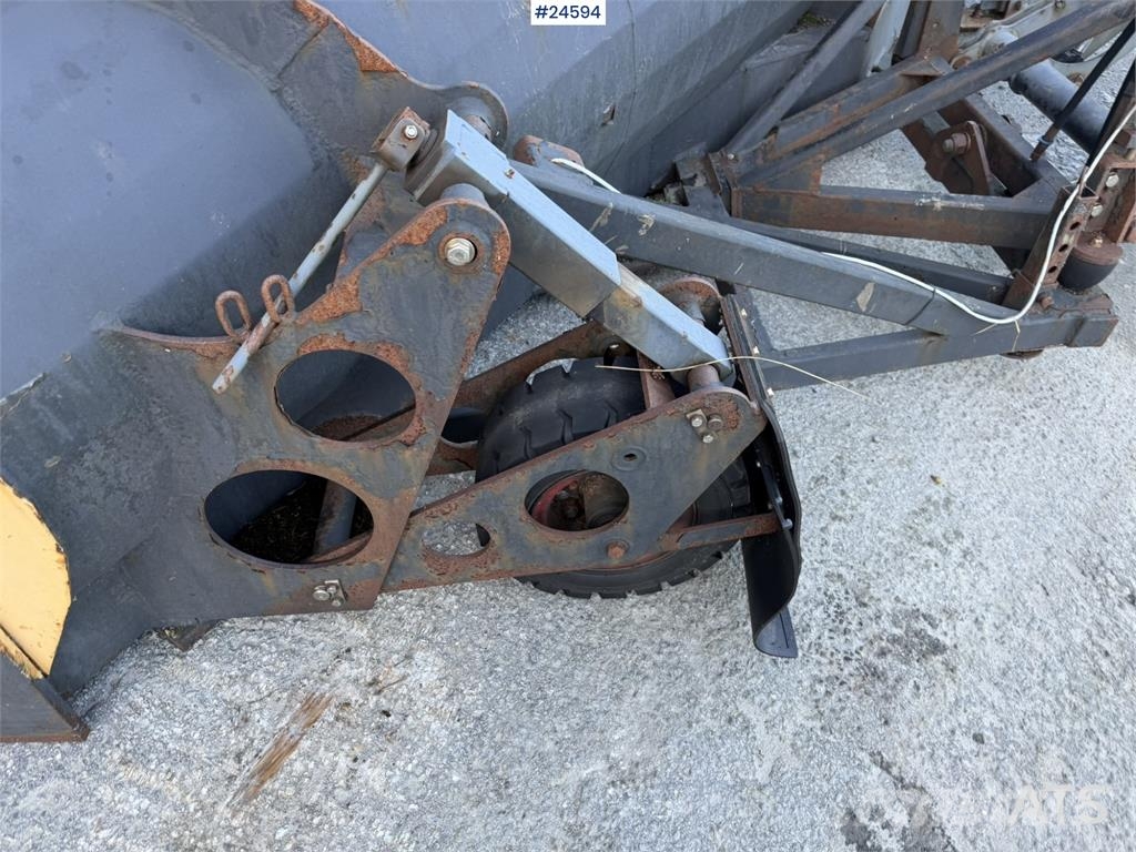 Øveraasen Dh-285U Snow Plow Blade Snøploger- og skjær