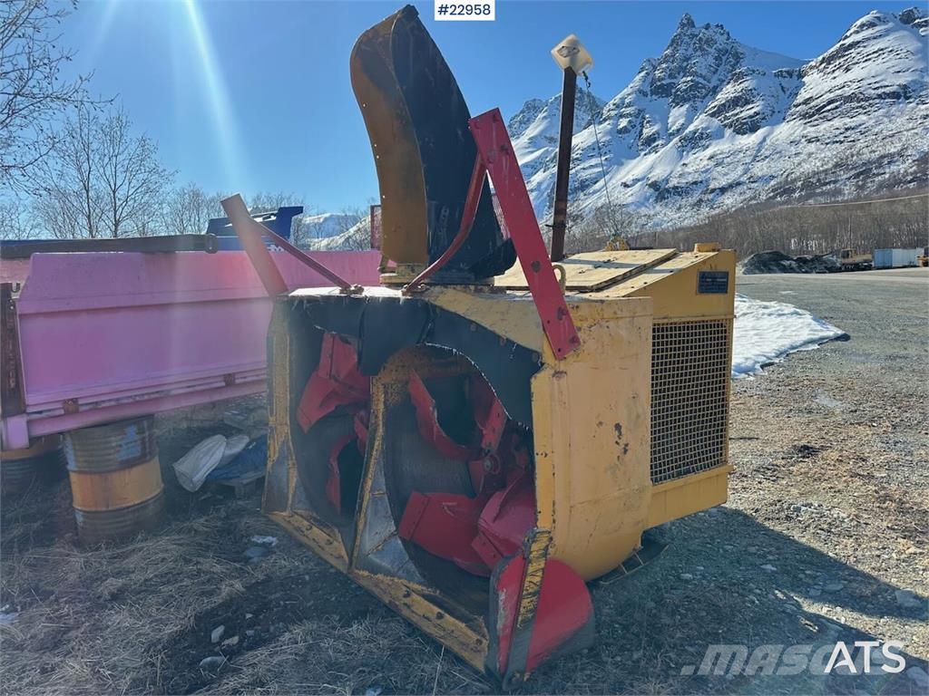 Øveraasen PW1350 Unit 2 snow blower 掃雪機