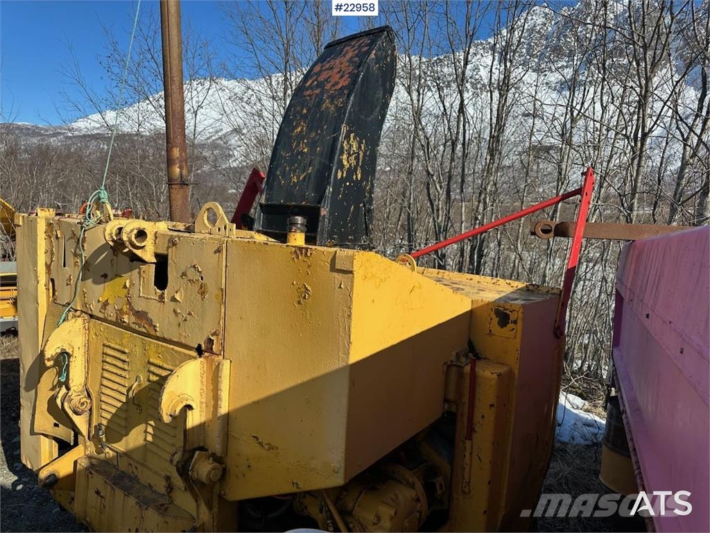 Øveraasen PW1350 Unit 2 snow blower 掃雪機