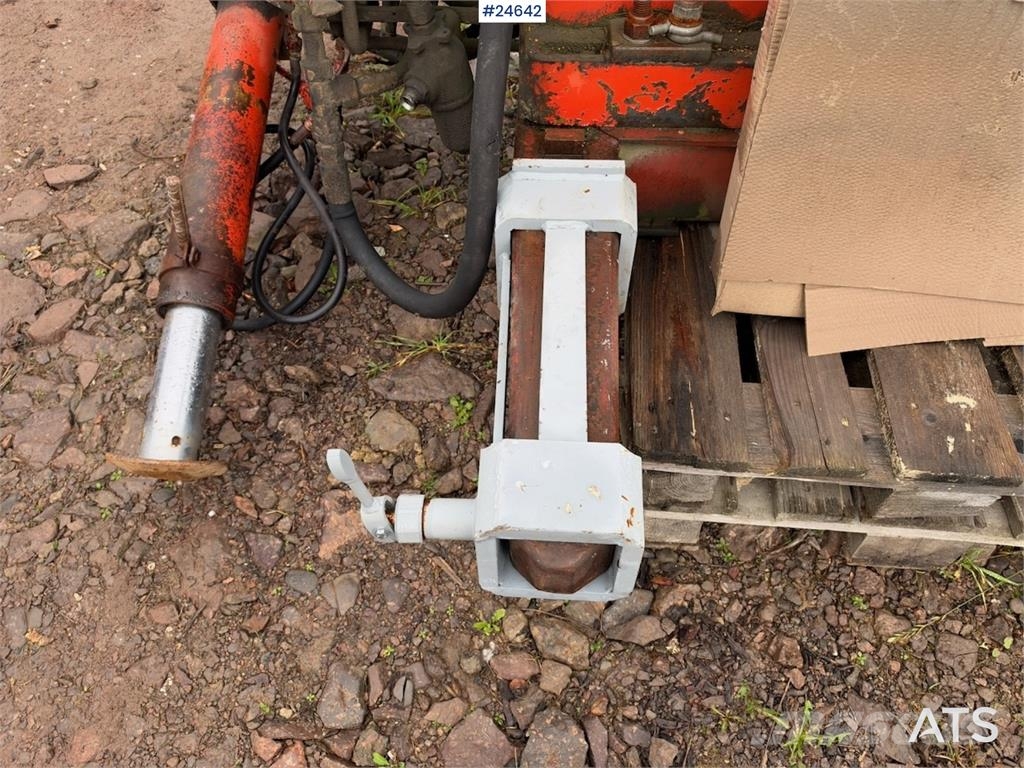 Palfinger PK11000 Crane with Welding Mounts Load handling accessories