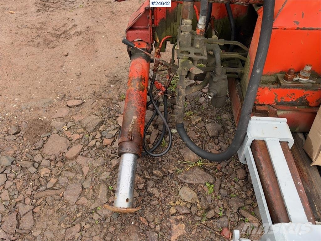 Palfinger PK11000 Crane with Welding Mounts Load handling accessories