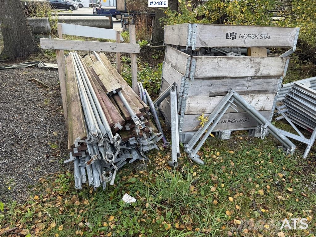 Plettac Assco Scaffolding with 88 frames, bracing, Miško technika - Kita