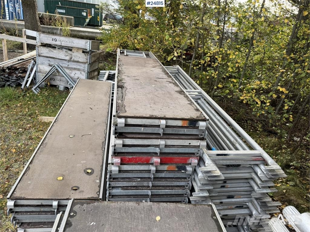 Plettac Assco Scaffolding with 88 frames, bracing, Miško technika - Kita