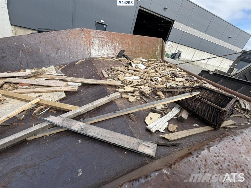 Raptor XL-D grinder for wood available for sale as a repa Surface drill rigs