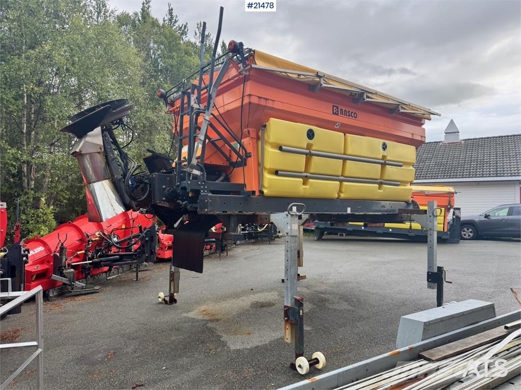 Rasco L4500 Combi Spreader. Transportation - Others