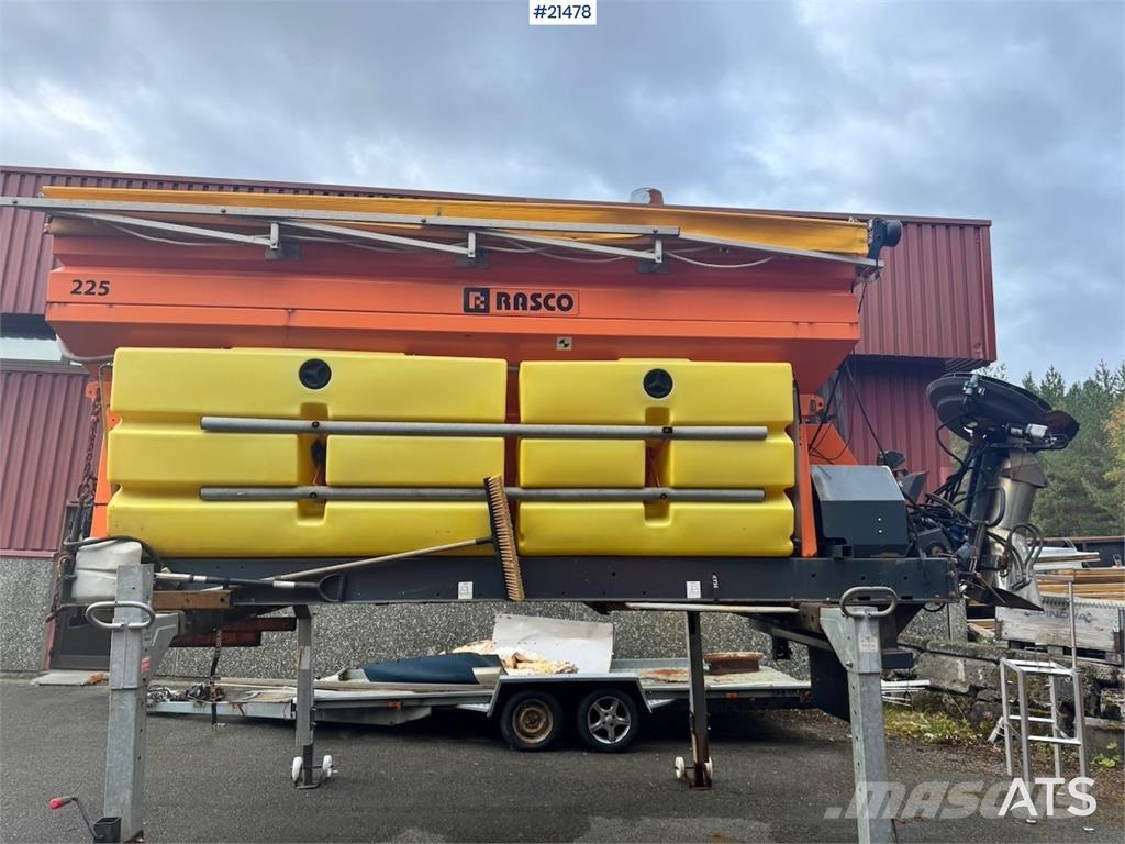Rasco L4500 Combi Spreader. Transportation - Others