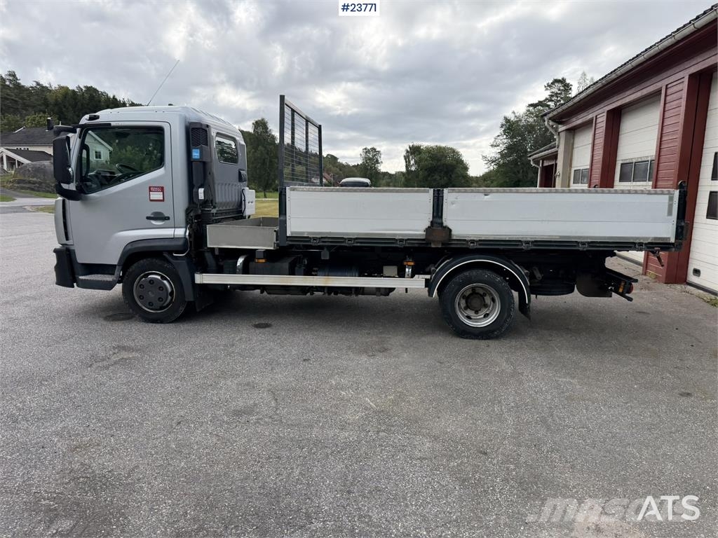 Renault D 4x2 tipper truck 7.5 tons Tippbil