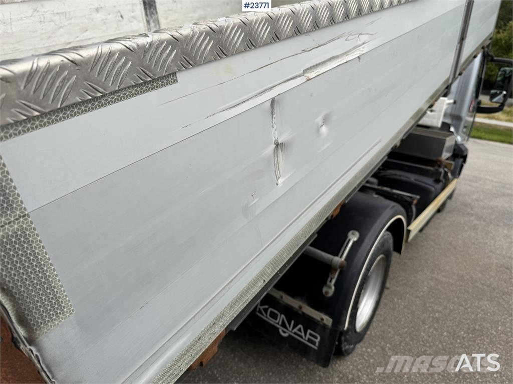 Renault D 4x2 tipper truck 7.5 tons Tippbil