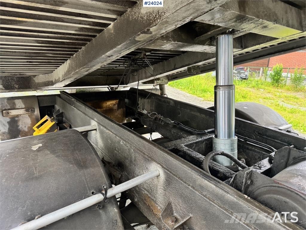 Renault Maxity Tipper Truck – 135,000 km – 3-Way Tipping W Tippbil