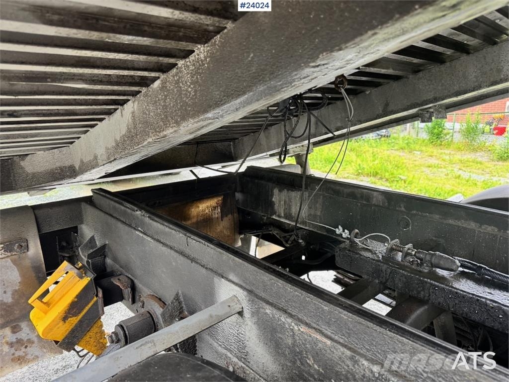 Renault Maxity Tipper Truck – 135,000 km – 3-Way Tipping W Tippbil