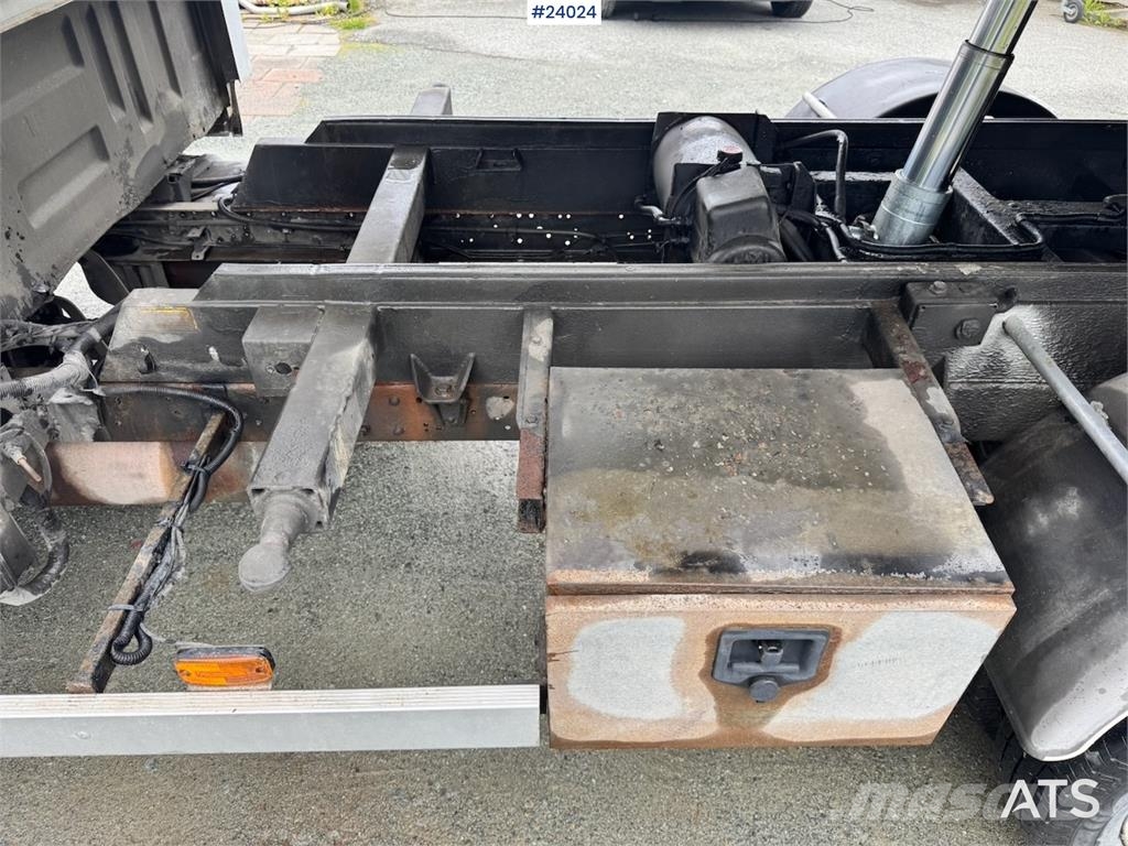 Renault Maxity Tipper Truck – 135,000 km – 3-Way Tipping W Tippbil