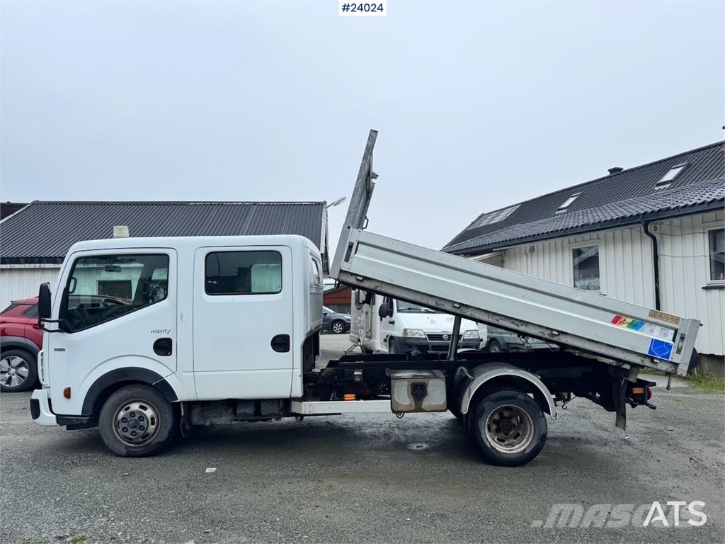 Renault Maxity Tipper Truck – 135,000 km – 3-Way Tipping W Tippbil