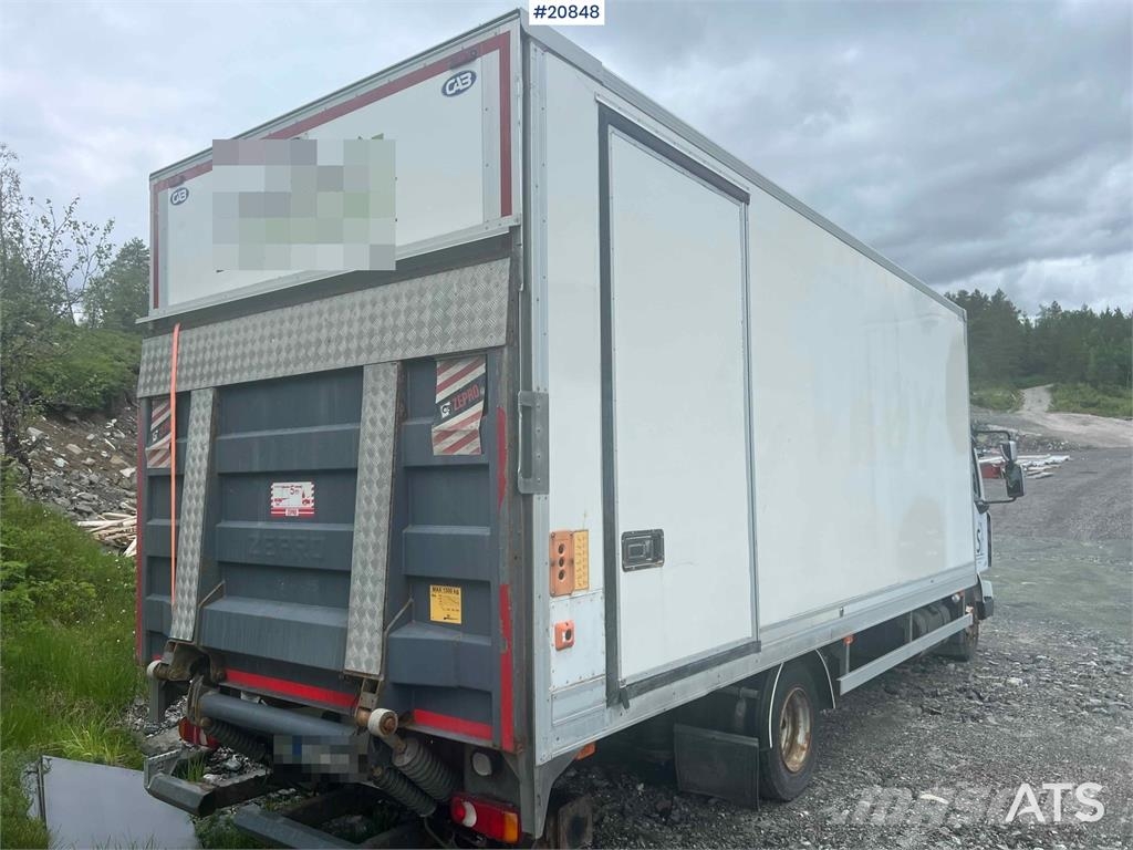 Renault midlum Camiones con caja de remolque